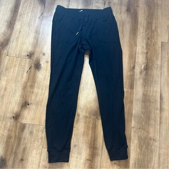 Zyia Black Joggers Size Small - Picture 1 of 12